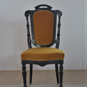 Czarne krzesło Napoleon
